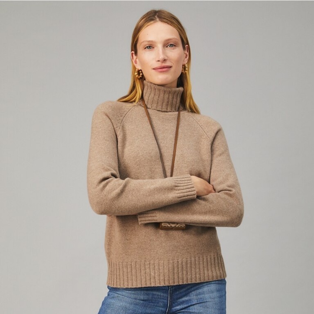 Tory Burch EUC 100% Wool Knit Turtleneck Roll Neck Sweater Size S Beige Brown